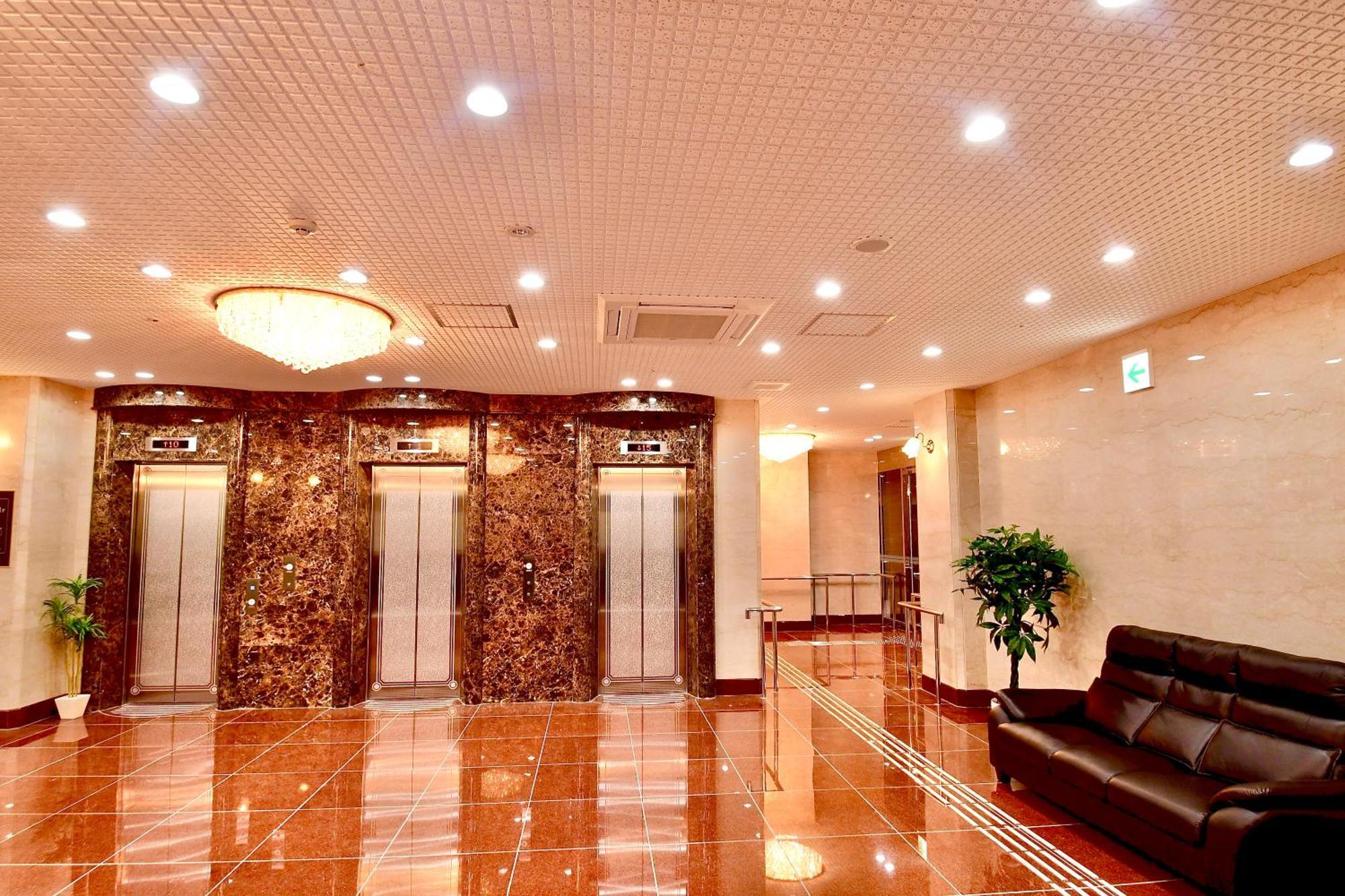 Himeji Ekimae Universal Hotel Minamiguchi Exterior foto